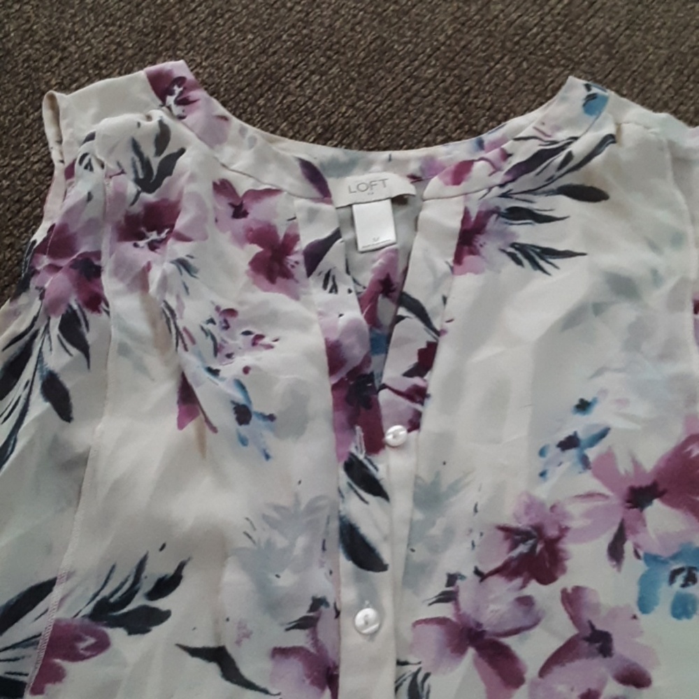 Ann Taylor silk floral top